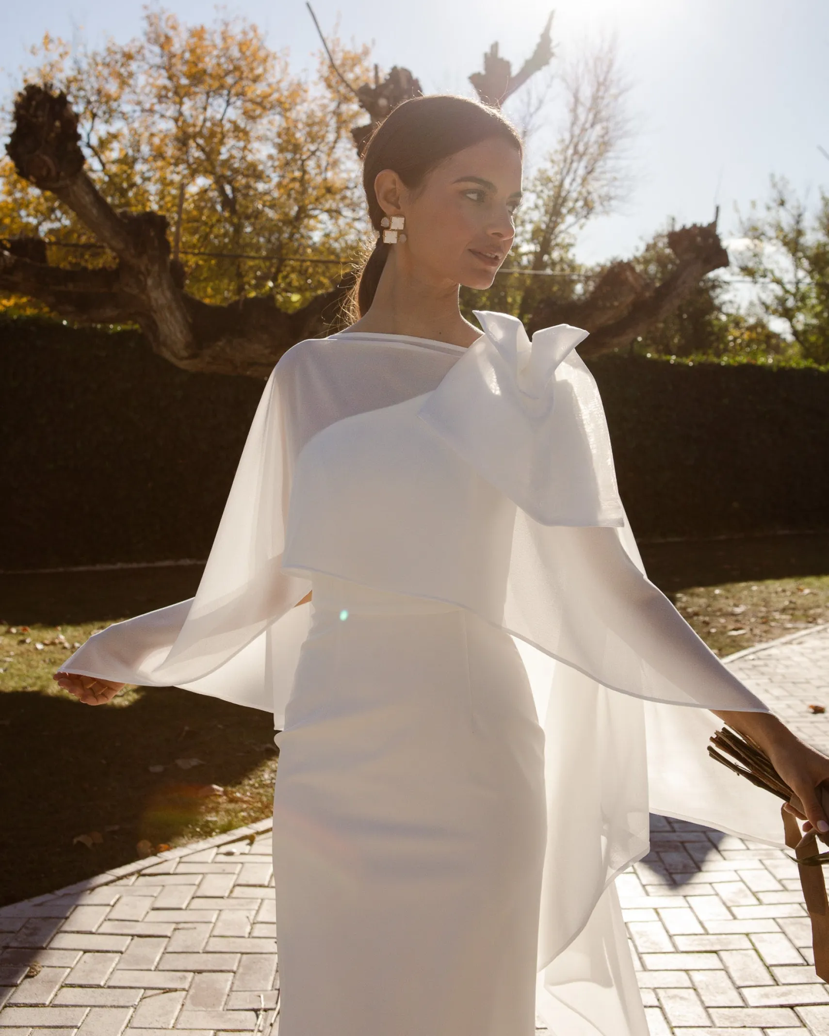 Miphai Capa Gala Blanca