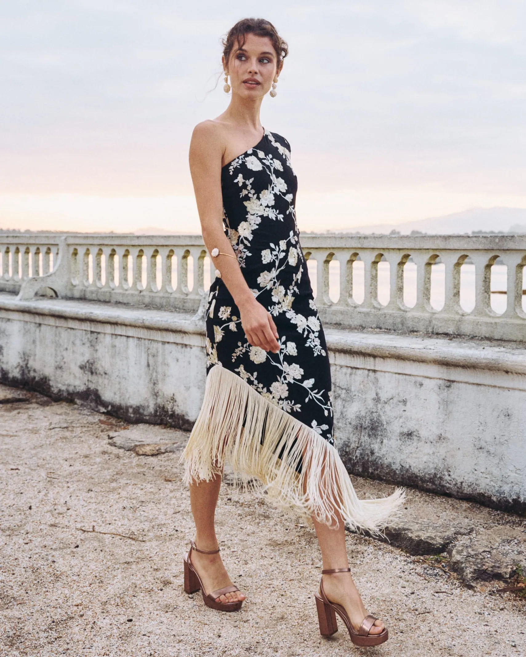 Miphai Vestido Midi Xulia Negro